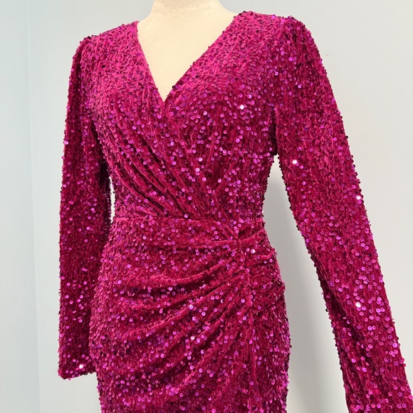 LOVE RICHE Pink Velvet Sequin Long Sleeve V Neck Wrapped Mini Dress Size S - Picture 2 of 12